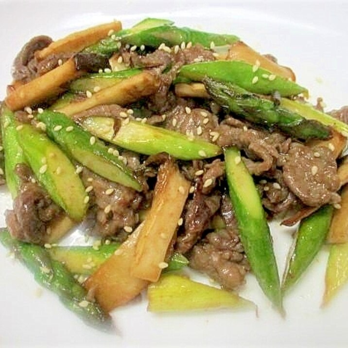 アスパラ・エリンギ・牛肉の香味ペースト炒め